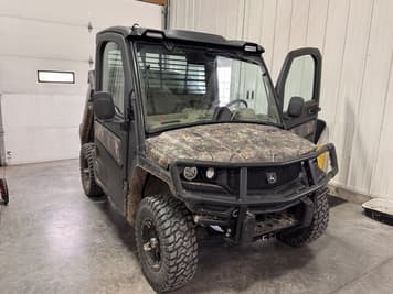 Main image John Deere XUV 835R