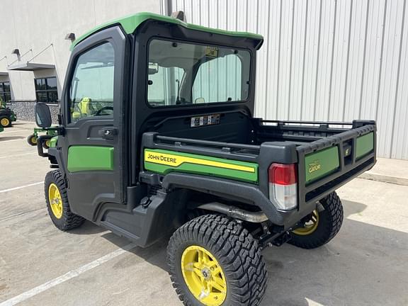 Image of John Deere XUV 835R equipment image 4