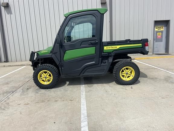 Image of John Deere XUV 835R Primary image