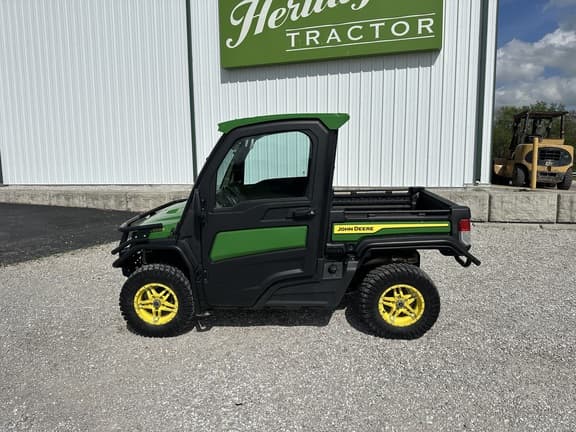 Image of John Deere XUV 835R equipment image 4