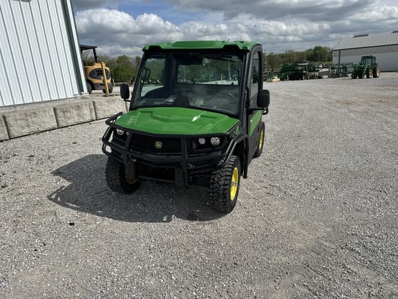 Image of John Deere XUV 835R equipment image 1