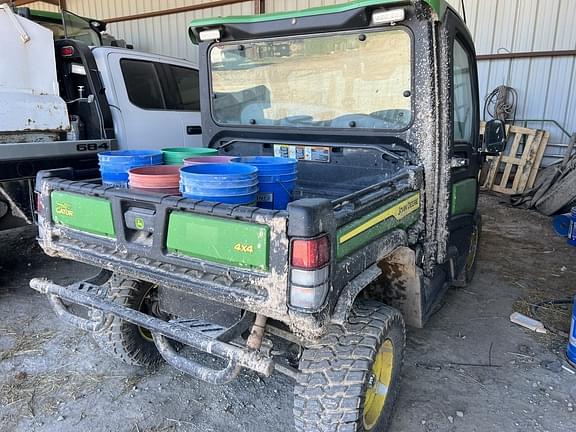 Image of John Deere XUV 835R equipment image 4