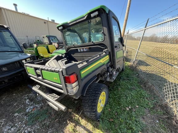 Image of John Deere XUV 835R equipment image 4
