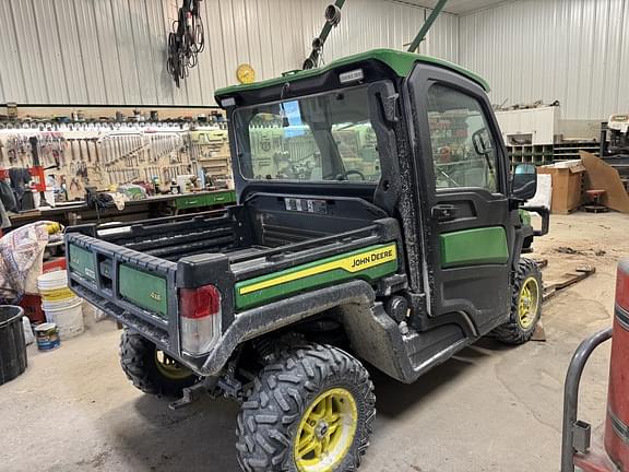 Image of John Deere XUV 835R equipment image 4