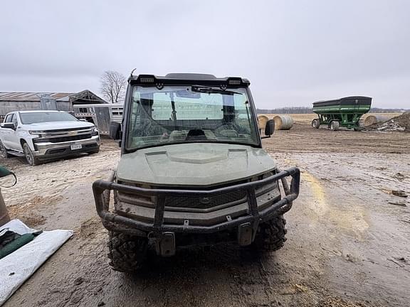 Image of John Deere XUV 835R equipment image 1