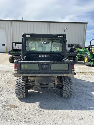 Image of John Deere XUV 835R equipment image 3