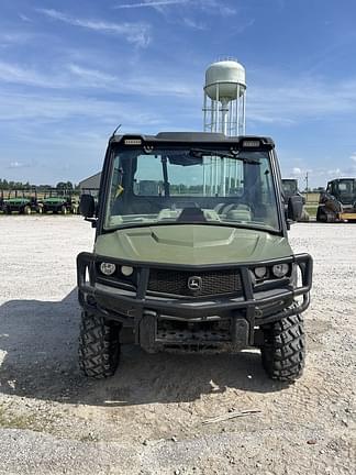 Image of John Deere XUV 835R equipment image 1