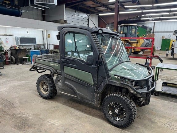 2023 John Deere XUV 835R Equipment Image0