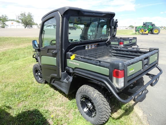 Image of John Deere XUV 835R equipment image 2