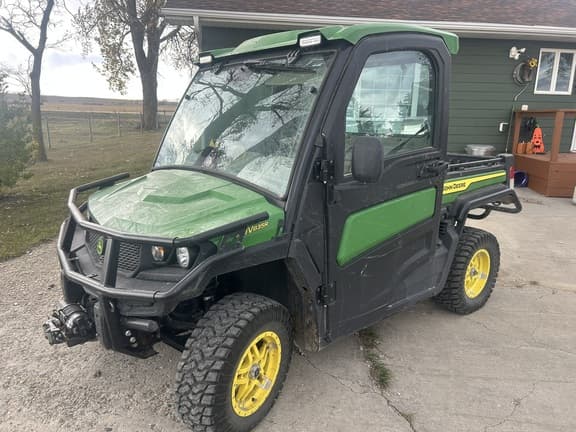Image of John Deere XUV 835R Primary image