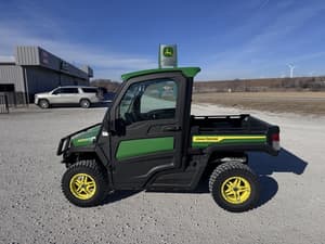 2023 John Deere XUV 835R Image