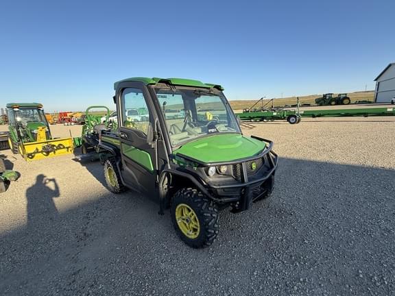 Image of John Deere XUV 835R Image 0