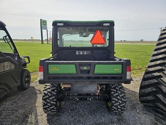 Image of John Deere XUV 835R equipment image 2