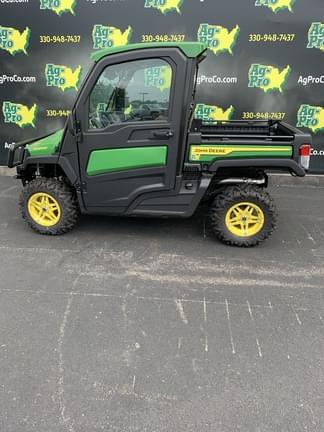 Main image John Deere XUV 835R