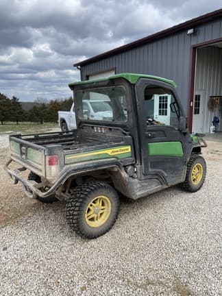 Image of John Deere XUV 835R equipment image 1