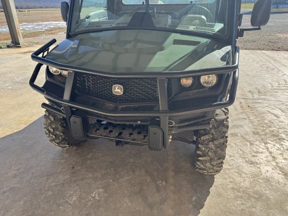 Image of John Deere XUV 835R equipment image 1