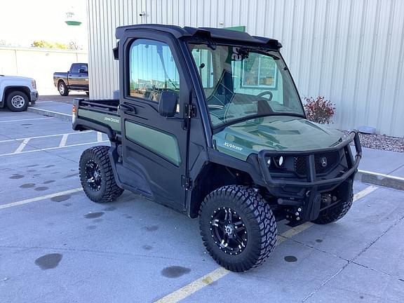 Image of John Deere XUV 835R Primary image