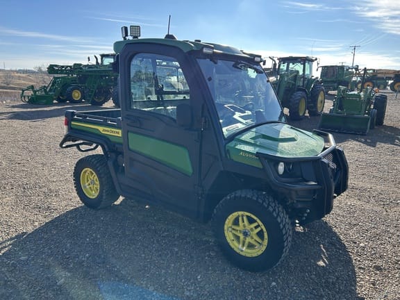 2023 John Deere XUV 835R Equipment Image0