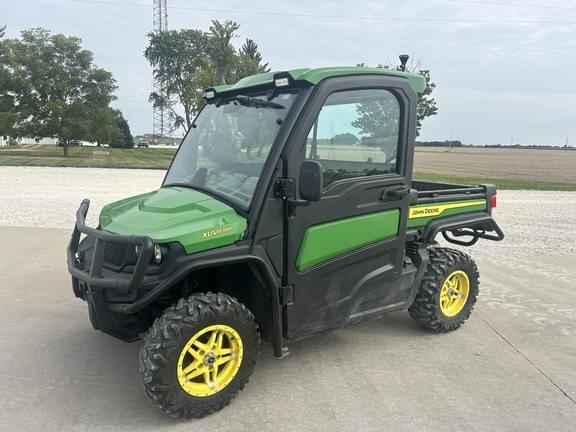 Image of John Deere XUV 835R equipment image 4
