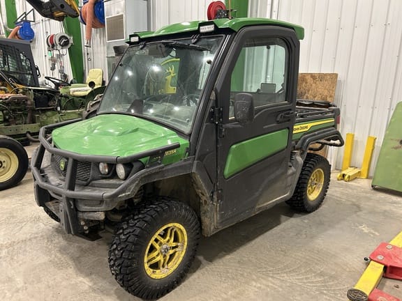 2023 John Deere XUV 835R Equipment Image0