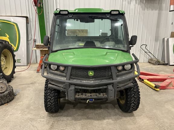 Image of John Deere XUV 835R equipment image 2