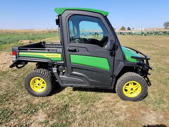 Image of John Deere XUV 835R equipment image 3