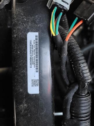 Image of John Deere XUV 835R equipment image 1