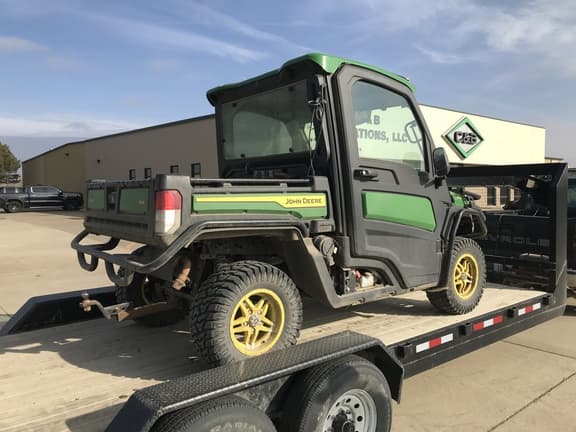 Image of John Deere XUV 835R equipment image 4