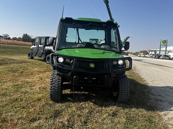 Image of John Deere XUV 835R equipment image 2