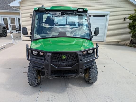 Image of John Deere XUV 835R equipment image 1