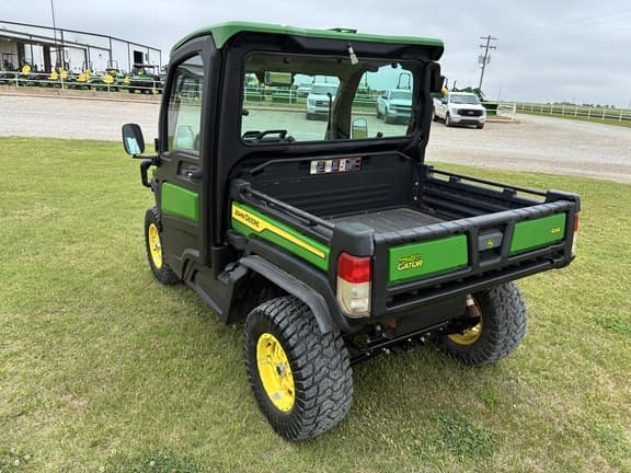 Image of John Deere XUV 835R equipment image 2