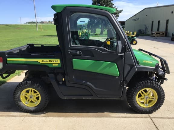 Image of John Deere XUV 835R equipment image 4