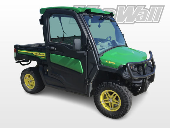 2023 John Deere XUV 835R Equipment Image0