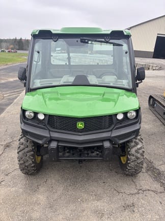 2023 John Deere XUV 835R Equipment Image0