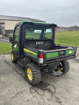 Image of John Deere XUV 835R equipment image 2