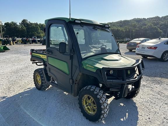 Image of John Deere XUV 835R equipment image 1