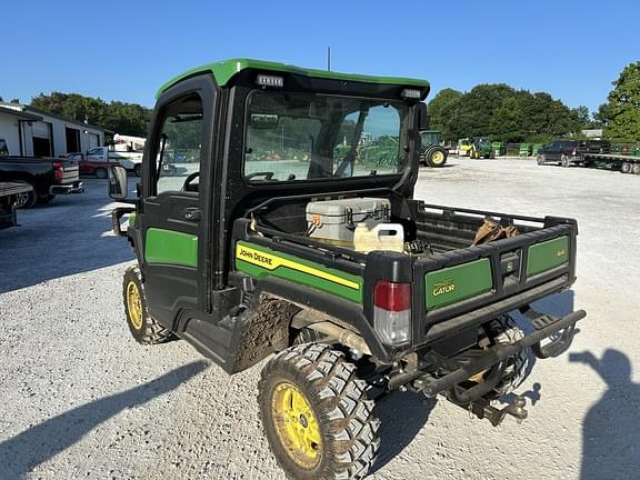 Image of John Deere XUV 835R equipment image 2