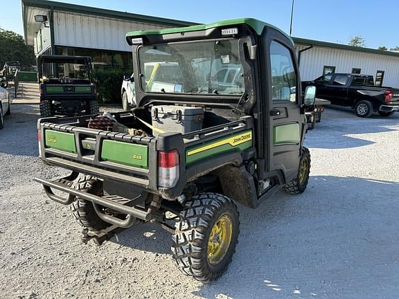 Image of John Deere XUV 835R equipment image 3