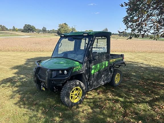 Image of John Deere XUV 835R equipment image 3