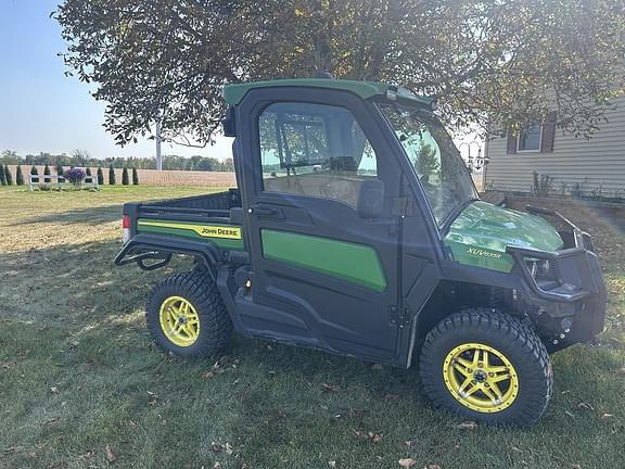 Image of John Deere XUV 835R Primary image