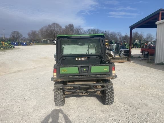 Image of John Deere XUV 835R equipment image 3