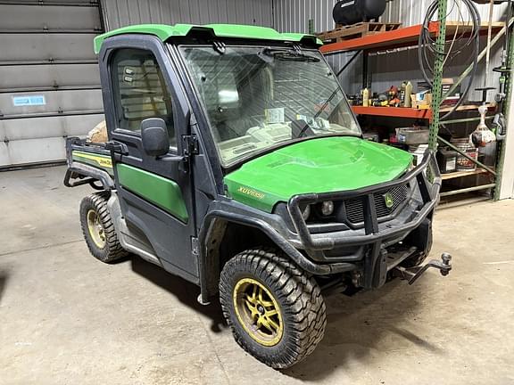 Image of John Deere XUV 835R Primary image