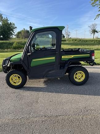 Image of John Deere XUV 835R Primary image