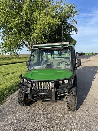 Image of John Deere XUV 835R equipment image 2