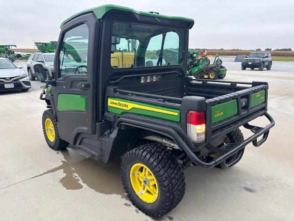 Image of John Deere XUV 835R equipment image 3