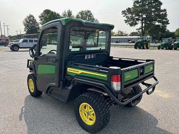 Image of John Deere XUV 835R equipment image 2