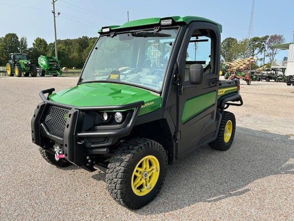 Main image John Deere XUV 835R