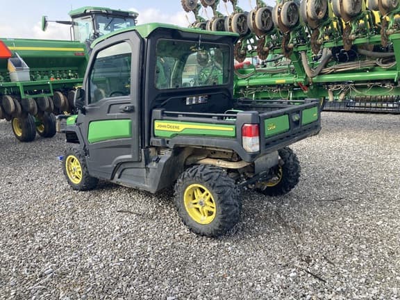 Image of John Deere XUV 835R equipment image 2