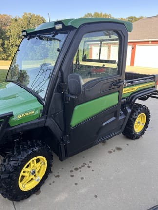 2023 John Deere XUV 835R Equipment Image0