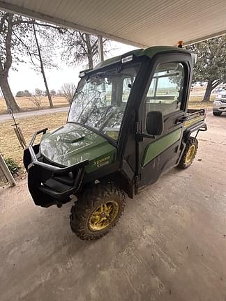 Image of John Deere XUV 835R equipment image 2